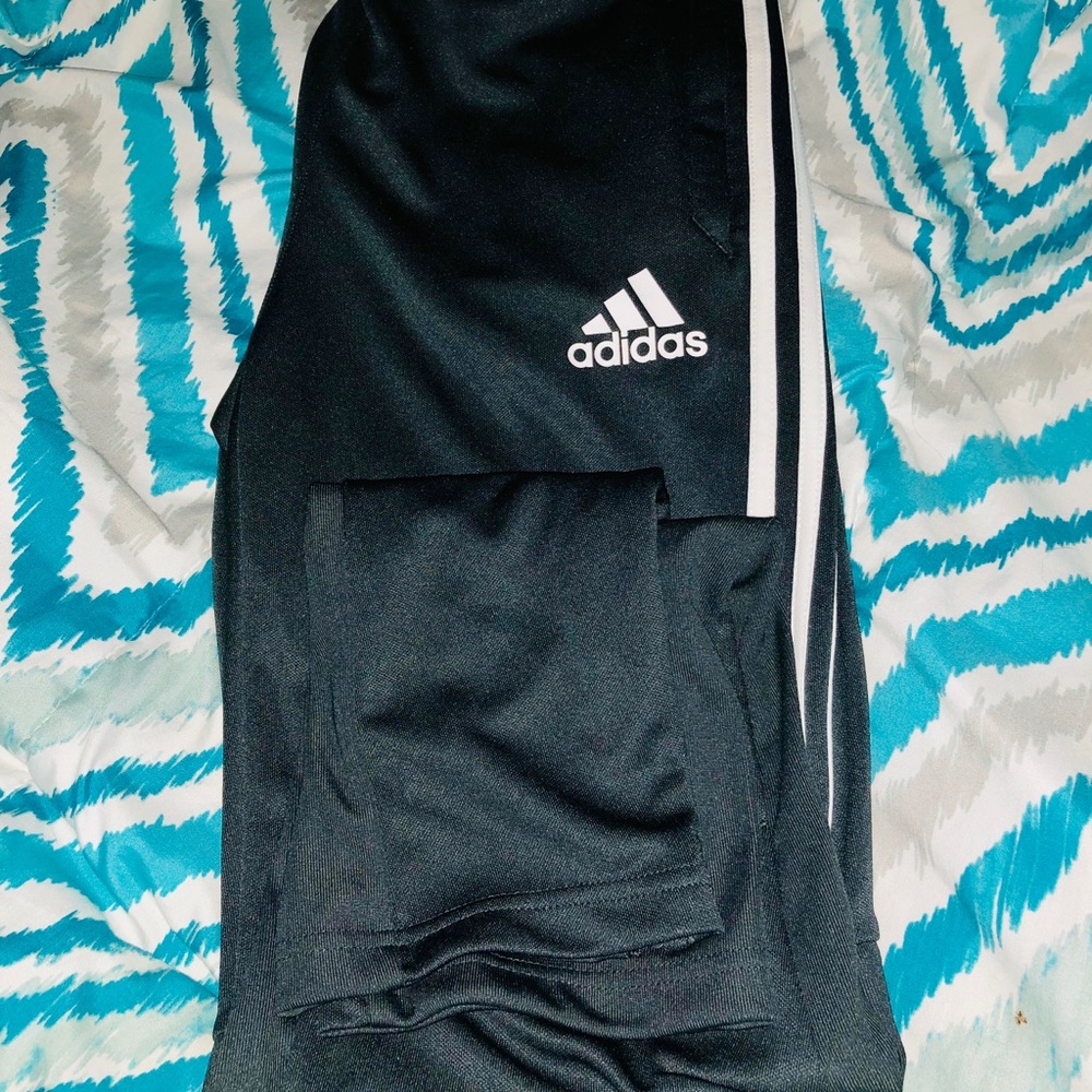 BRAND NEW UNISEX ADIDAS PANT